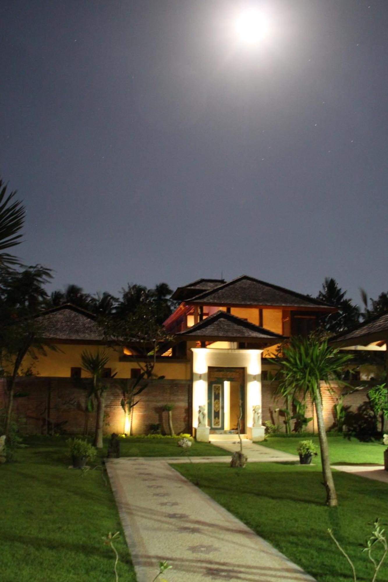 Villa Rumah Isah Candidasa Buitenkant foto